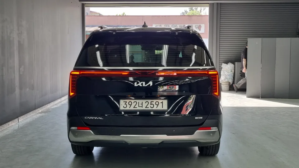 Kia Carnival HEV 9 2025 — thumbnail 4