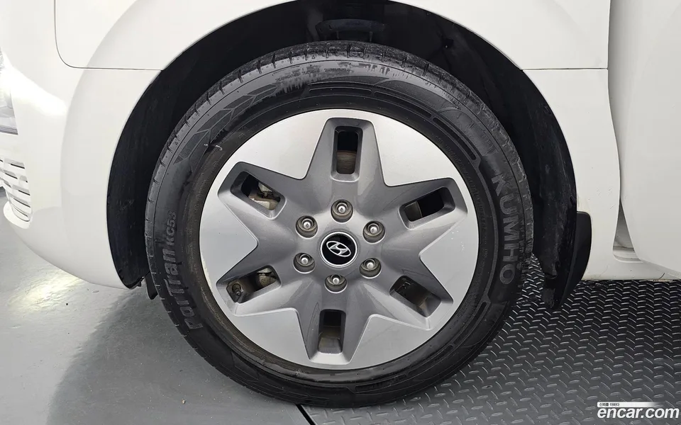 Hyundai Staria 9 2022 — thumbnail 5