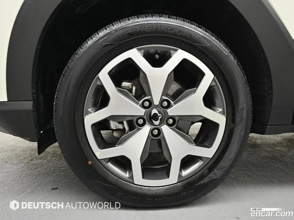 KG Mobility Torres 1.5 2WD 2023 — thumbnail 2