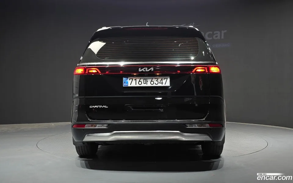 Kia Carnival 11 2023 — thumbnail 4
