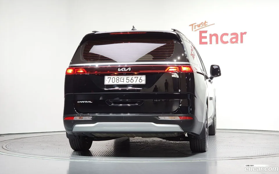Kia Carnival 11 2023 — thumbnail 4
