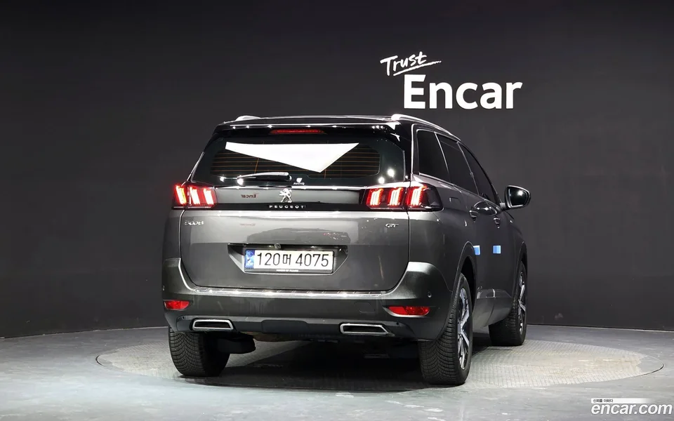Peugeot 5008 1.2 Pure Tech GT 2022 — thumbnail 4