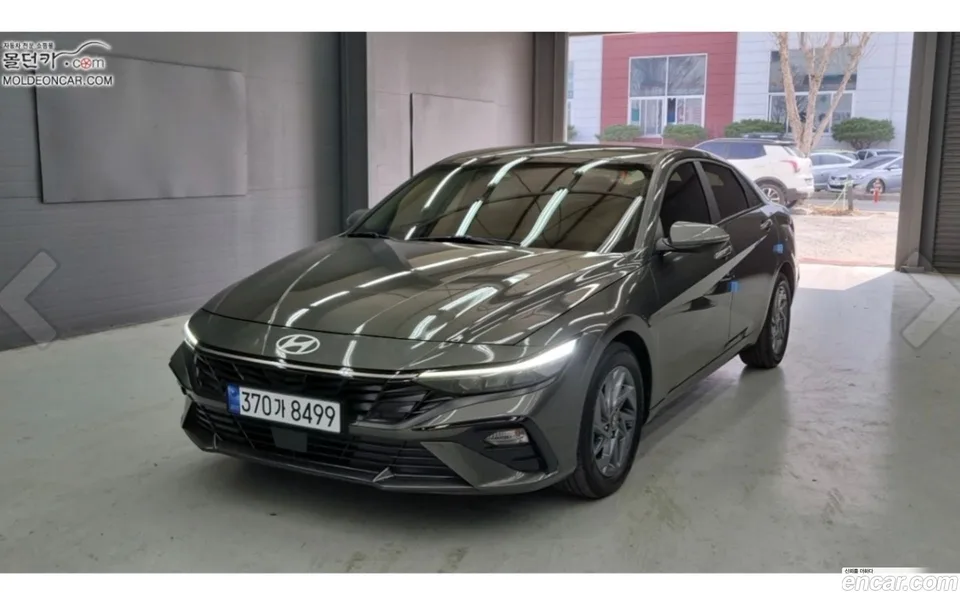 Hyundai Avante CN7 1.6 2023 — photo 1, buy with delivery to Moscow