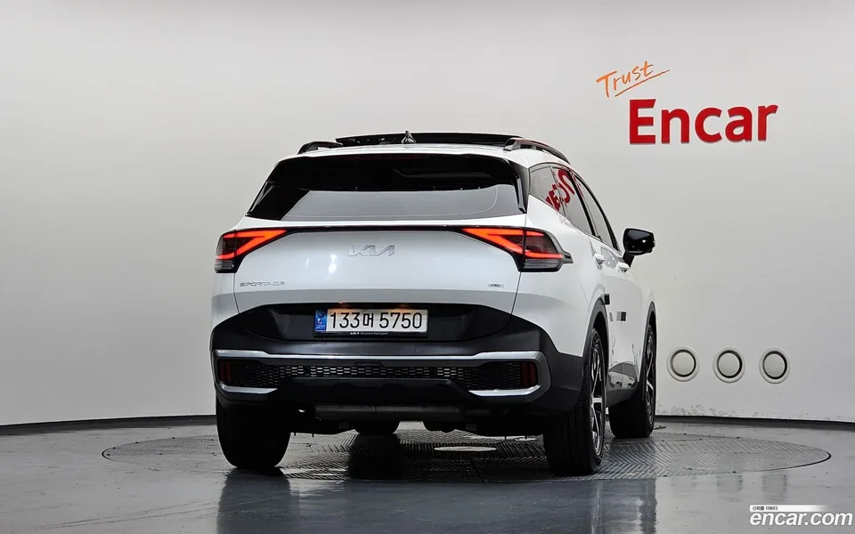 Kia Sportage Hybrid 2WD 2022 — миниатюра 4