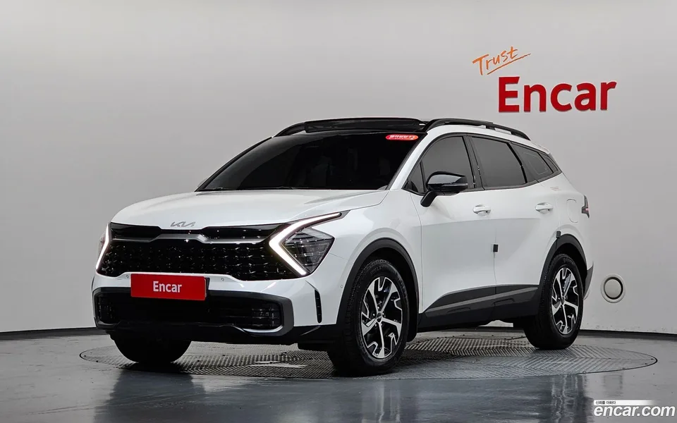 Kia Sportage Hybrid 2WD 2022 — фото 1, купить с доставкой в Москву