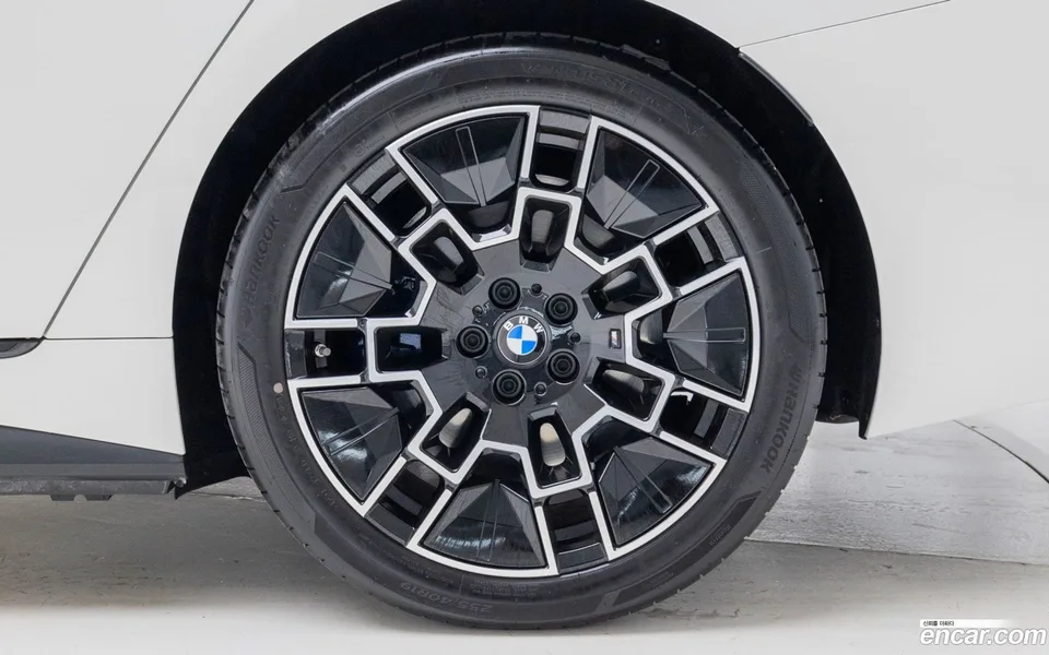 BMW i4 eDrive40 M 2025 — thumbnail 2