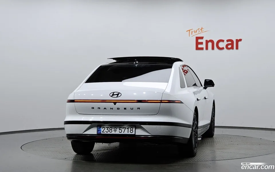 Hyundai Grandeur 2.5 2WD 2023 — thumbnail 4