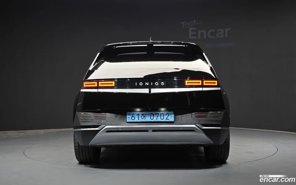 Hyundai Ioniq 5 2023 — thumbnail 4