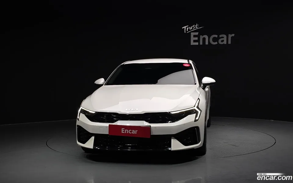 Kia K5 Hybrid 2024 — thumbnail 3