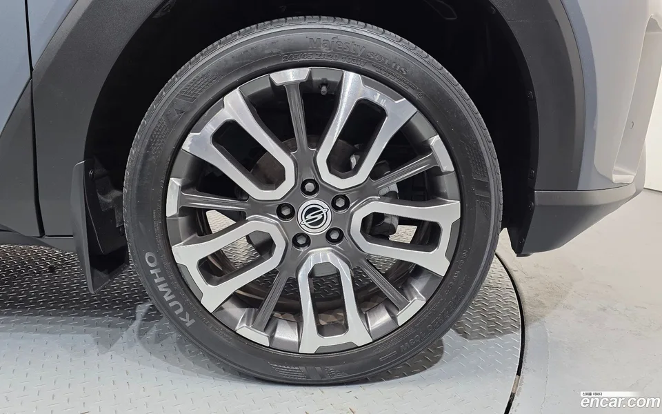KG Mobility Torres 1.5 2WD 2023 — thumbnail 2