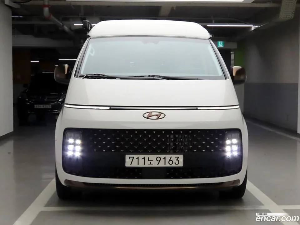 Hyundai Staria 2024