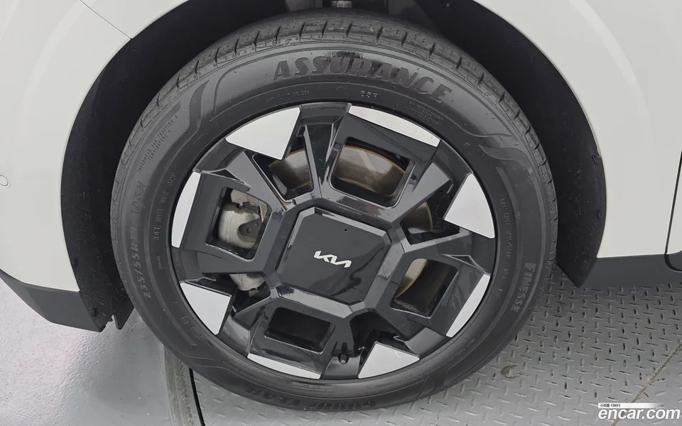 Kia Carnival 9 2024 — thumbnail 5