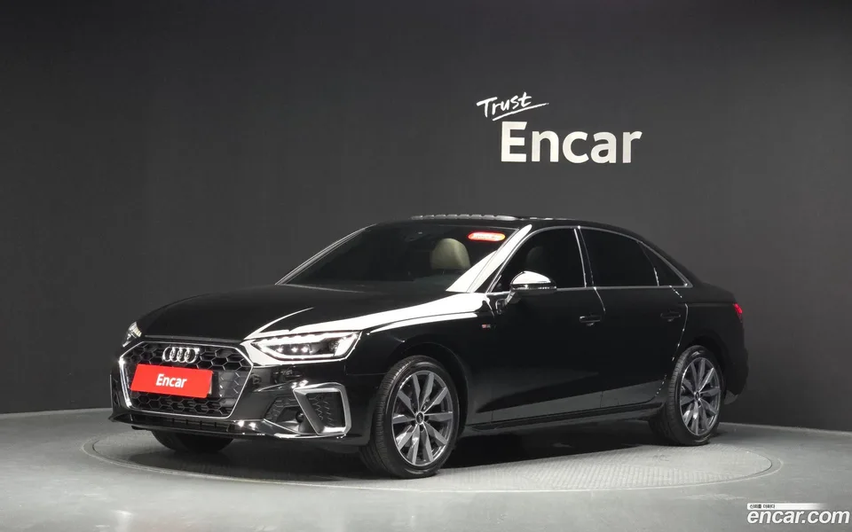 Audi A4 40 TFSI 2023 — photo 1, buy with delivery to Moscow