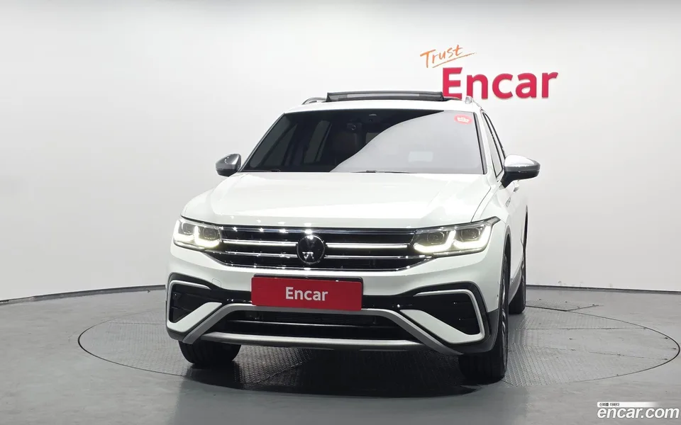 Volkswagen Tiguan Allspace 2.0 TSI 2024 — thumbnail 3