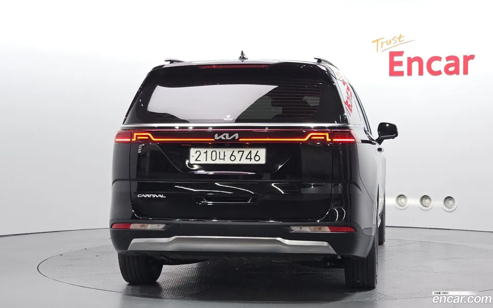 Kia Carnival 9 2022 — thumbnail 4