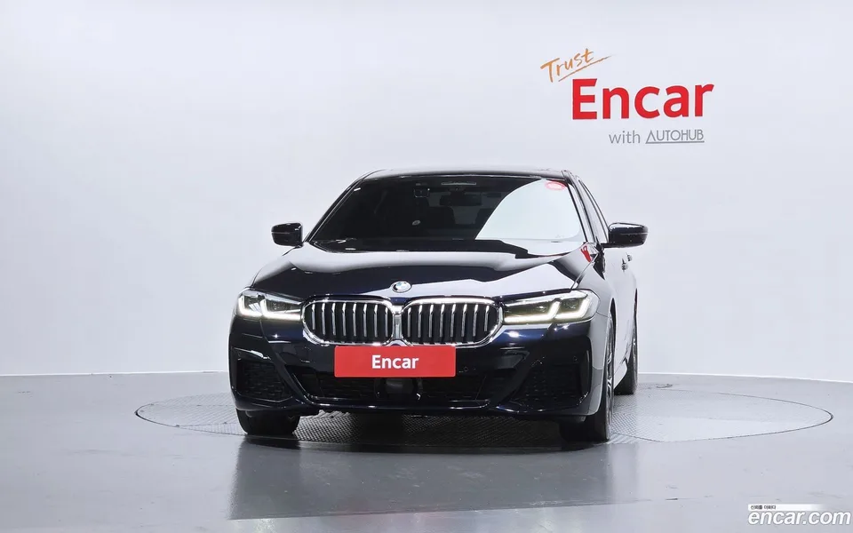 BMW 5 Series 530i xDrive M 2022 — thumbnail 3