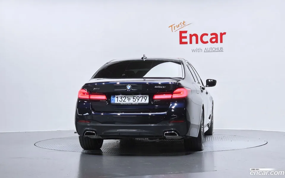BMW 5 Series 530i xDrive M 2022 — thumbnail 4