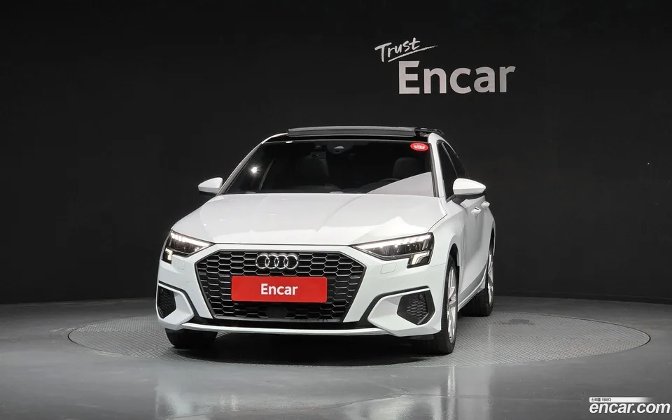 Audi A3 (8Y) 40 TFSI 2022 — thumbnail 3