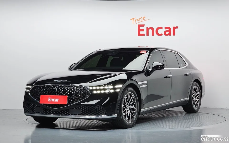 Genesis G90 3.5 AWD 2022 — photo 1, buy with delivery to Moscow