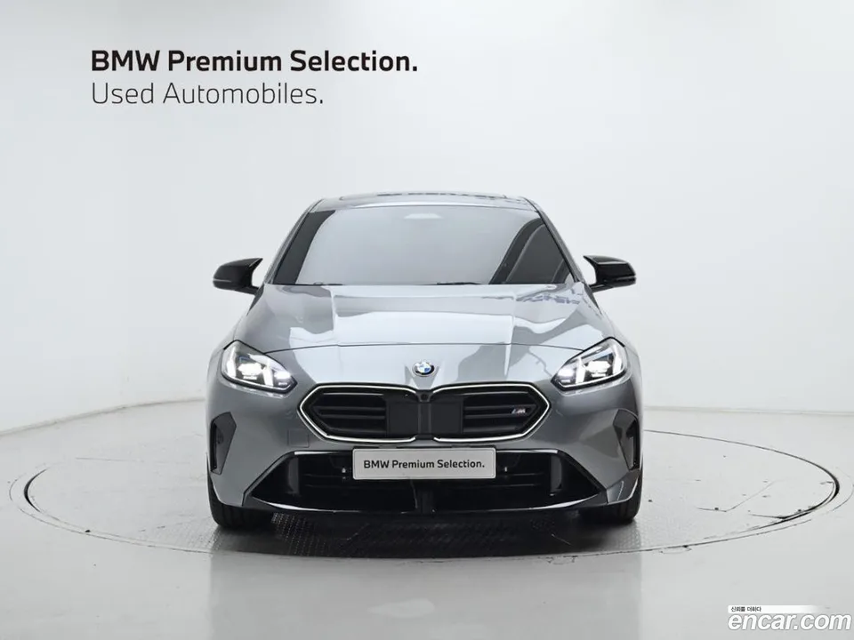 BMW 1 Series M135 xDrive 2025 — миниатюра 3