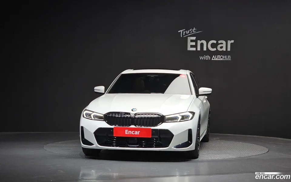 BMW 3 Series 320i M 2025 — thumbnail 3