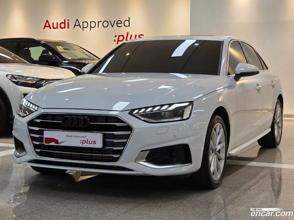 Audi A4 40 TFSI 2023 — photo 1, buy with delivery to Moscow