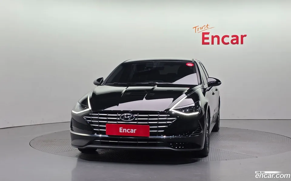 Hyundai Sonata Hybrid 2023 — thumbnail 3
