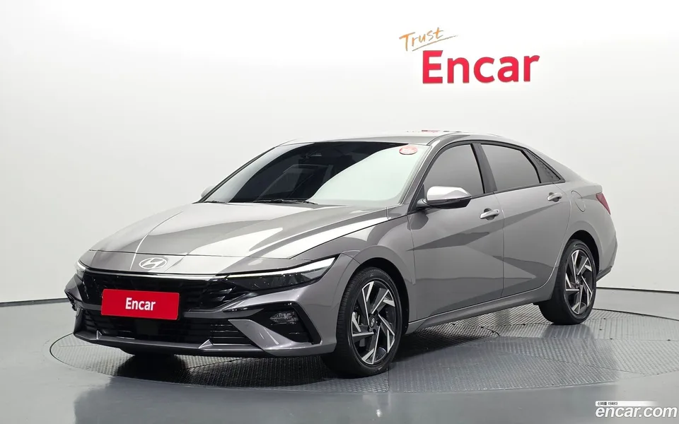 Hyundai Avante CN7 Hybrid 2023 — photo 1, buy with delivery to Moscow