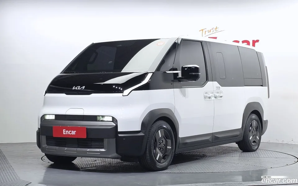 Kia PV5 2025 — photo 1, buy with delivery to Moscow
