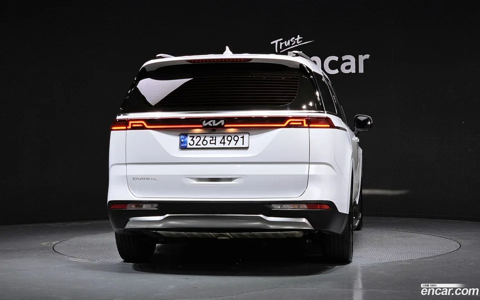 Kia Carnival 9 2022 — thumbnail 4