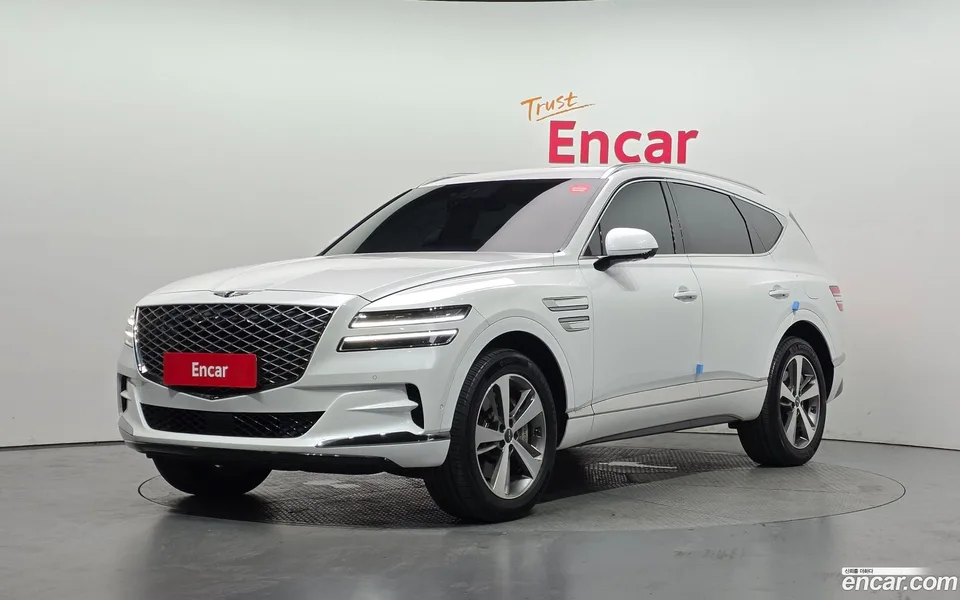 Genesis GV80 2.5T 2WD 2023 — photo 1, buy with delivery to Moscow