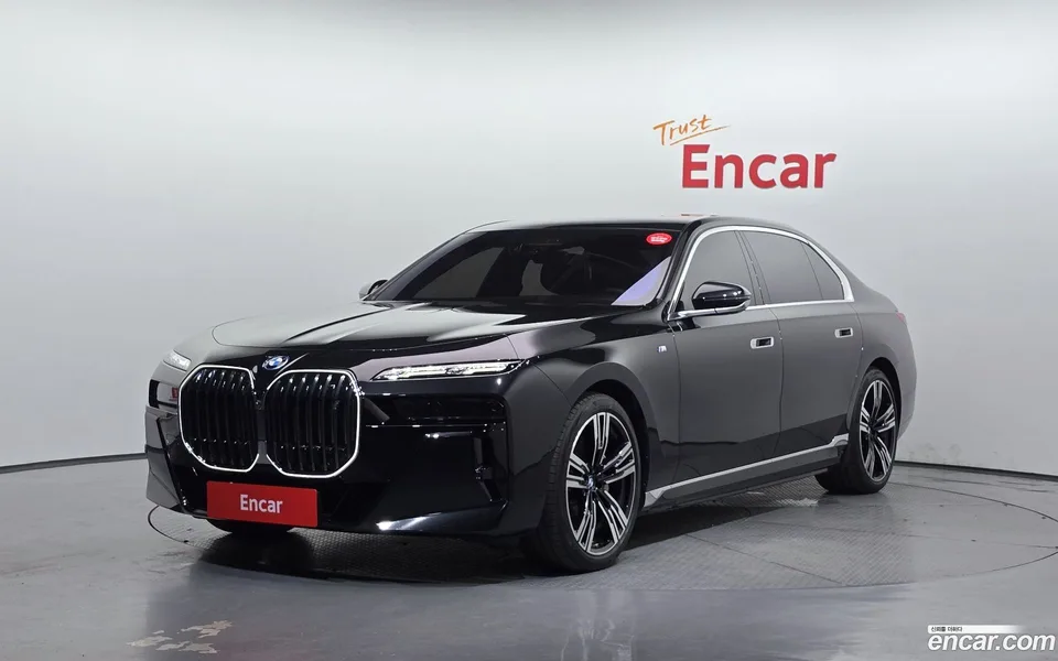 BMW i7 xDrive 60 M 2025 — photo 1, buy with delivery to Moscow