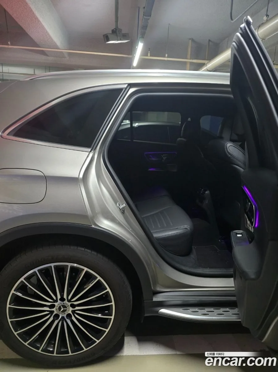 Mercedes-Benz GLC-Class GLC300 4MATIC AMG Line 2024 — thumbnail 5