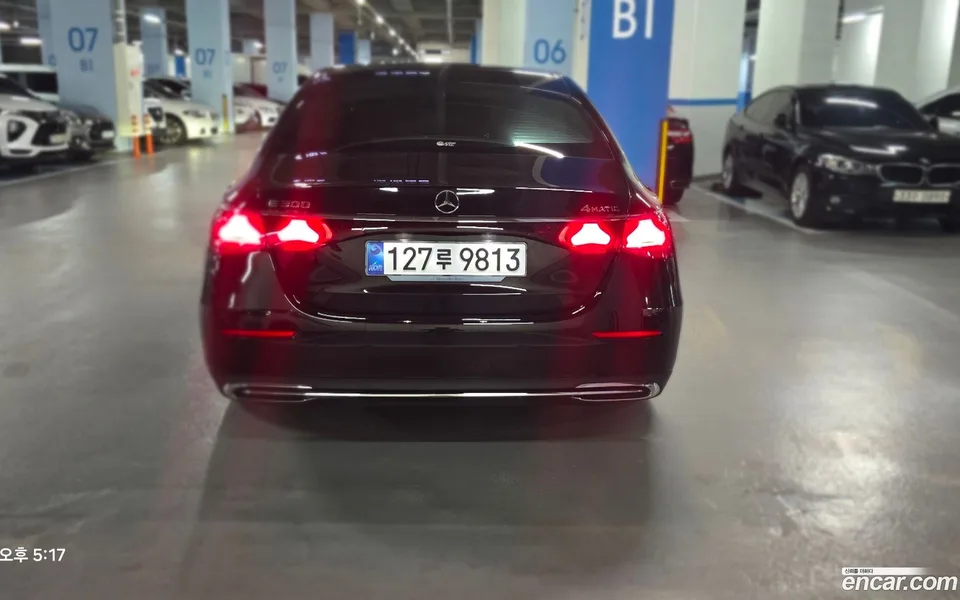 Mercedes-Benz E-Class E300 4MATIC 2025 — миниатюра 5
