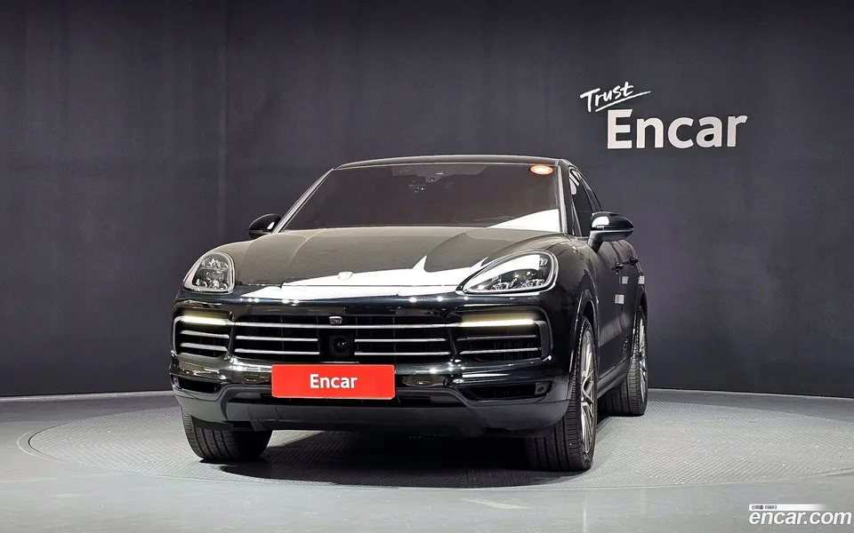 Porsche Cayenne 3.0 2023 — thumbnail 3