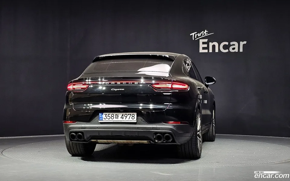 Porsche Cayenne 3.0 2023 — thumbnail 4