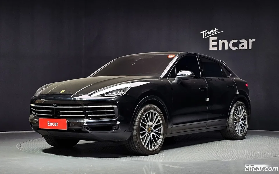 Porsche Cayenne 3.0 2023 — photo 1, buy with delivery to Moscow