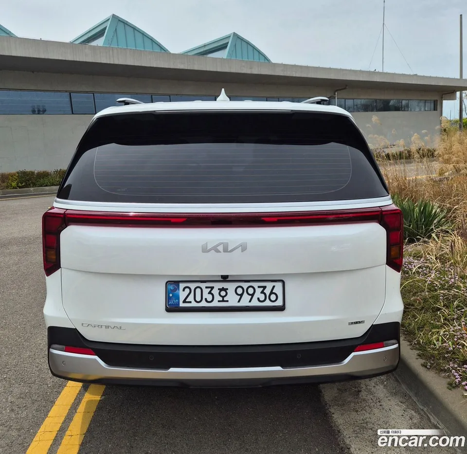 Kia Carnival HEV 9 2026 — thumbnail 4