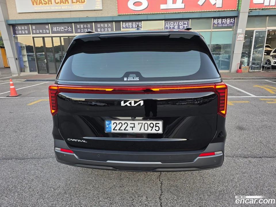 Kia Carnival 7 2024 — thumbnail 4
