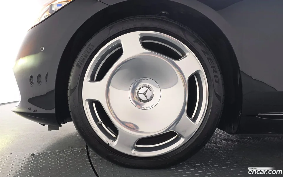 Mercedes-Benz S-Class S580 4MATIC 2023 — thumbnail 2