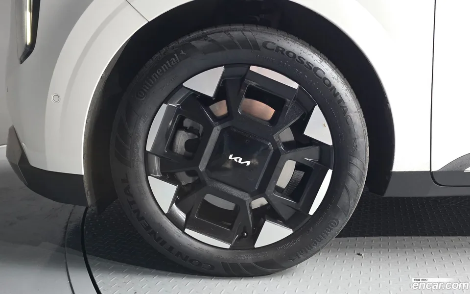 Kia Carnival 9 2024 — thumbnail 5