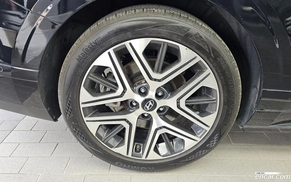 Hyundai Grandeur 3.5 2WD 2023 — thumbnail 2