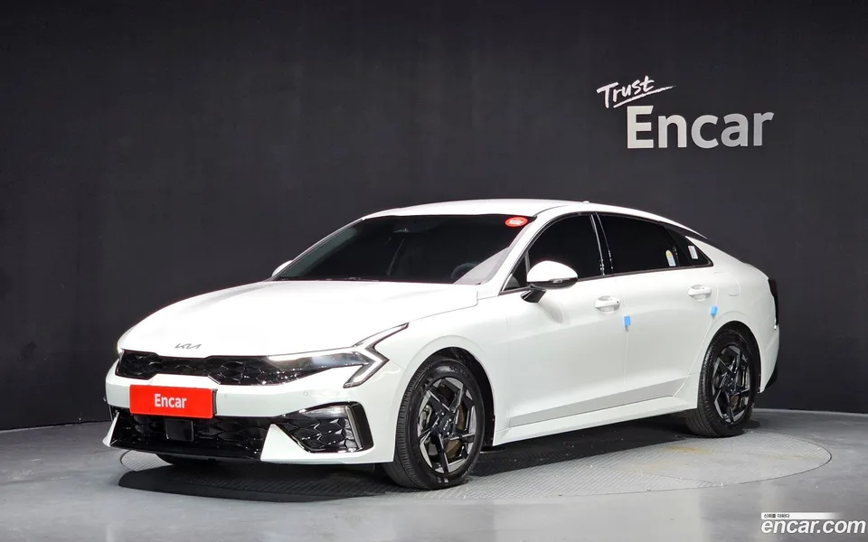Kia K5 2.0 2024 — photo 1, buy with delivery to Moscow