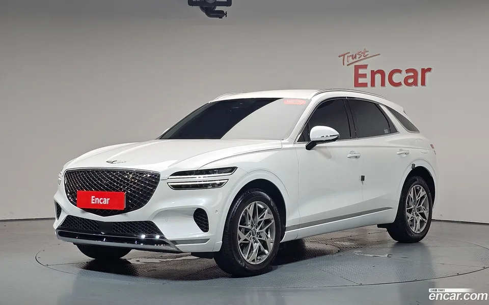 Genesis GV70 2.5T AWD 2022 — photo 1, buy with delivery to Moscow