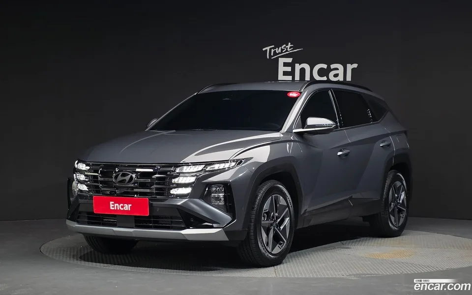 Hyundai Tucson Hybrid NX4 HEV 1.6 4WD 2025 — photo 1, buy with delivery to Moscow