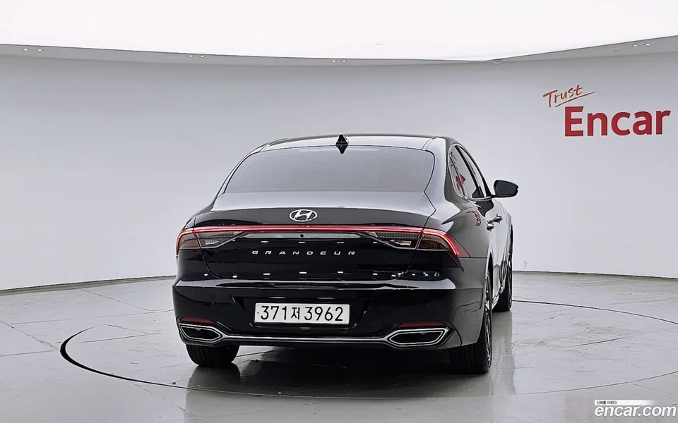 Hyundai Grandeur IG Hybrid 2022 — thumbnail 4