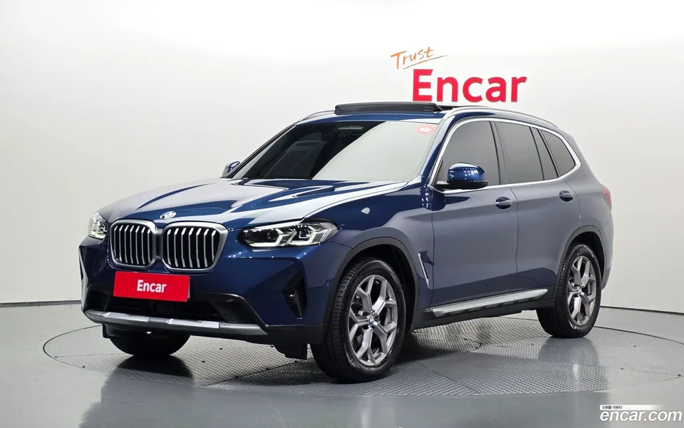 BMW X3 xDrive 20i 2023 — photo 1, buy with delivery to Moscow