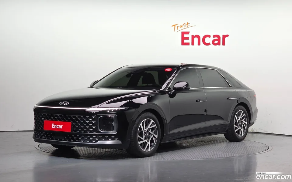 Hyundai Grandeur 2.5 2WD 2022 — photo 1, buy with delivery to Moscow