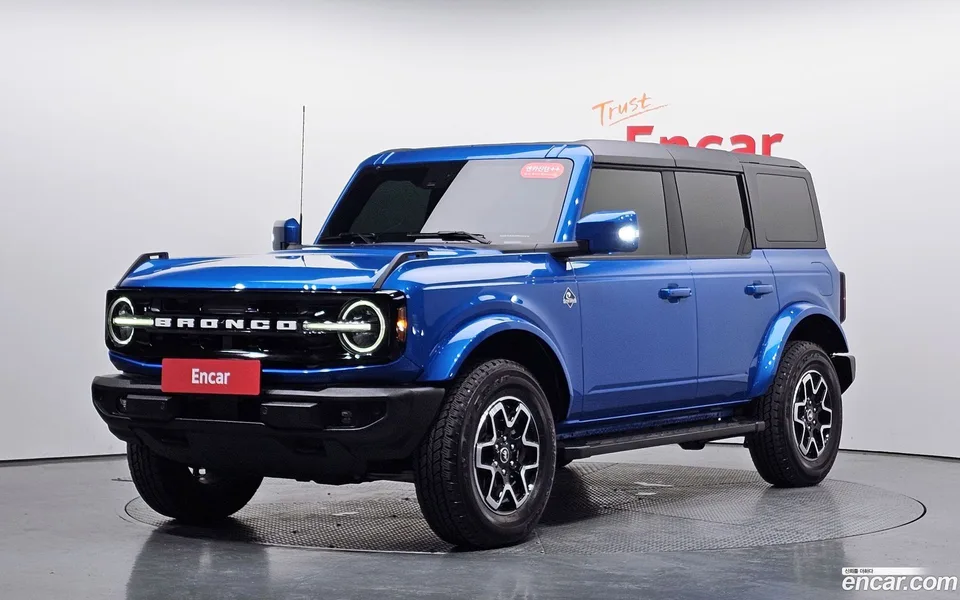 Ford Bronco 2.3 2024 — photo 1, buy with delivery to Moscow