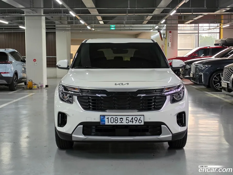 Kia Seltos 2.0 2WD 2025 — photo 1, buy with delivery to Moscow